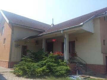 Фотографии Проживание в семье Casa LINDA г. Турда (Румыния) №1 Фото Проживание в семье Casa LINDA г. Турда 1