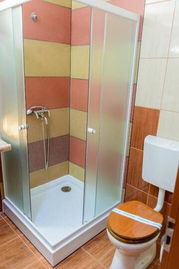 Фото номера Стандартный двухместный номер с 1 кроватью Отель Hotel Sun Garden г. Турда 7