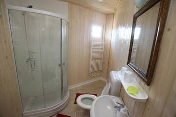 Фото номера Двухместный номер Делюкс с 1 кроватью и душем Гостевой дом Casa Tudor г. Турда 11