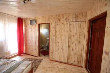Фото номера Двухместный номер Делюкс с 1 кроватью и душем Гостевой дом Casa Tudor г. Турда 5