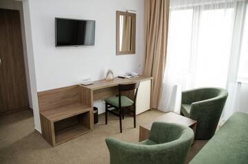 Фото номера Люкс с 1 спальней Отель Potaissa Hotel г. Турда 3