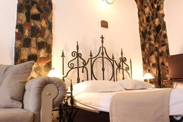 Фото номера Стандартный двухместный номер с 1 кроватью Отель Hunter Prince Castle &amp; Dracula Hotel г. Турда 14