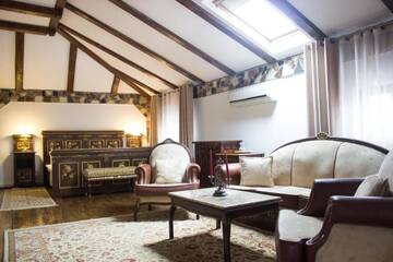 Фото номера Апартаменты с 1 спальней Отель Hunter Prince Castle &amp; Dracula Hotel г. Турда 10